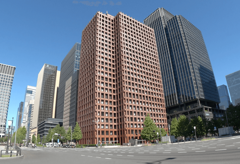 ［学生寄稿］BUNGA NET「 東京海上ビルの建て替えと保存論議から「建築の終活」を考える」